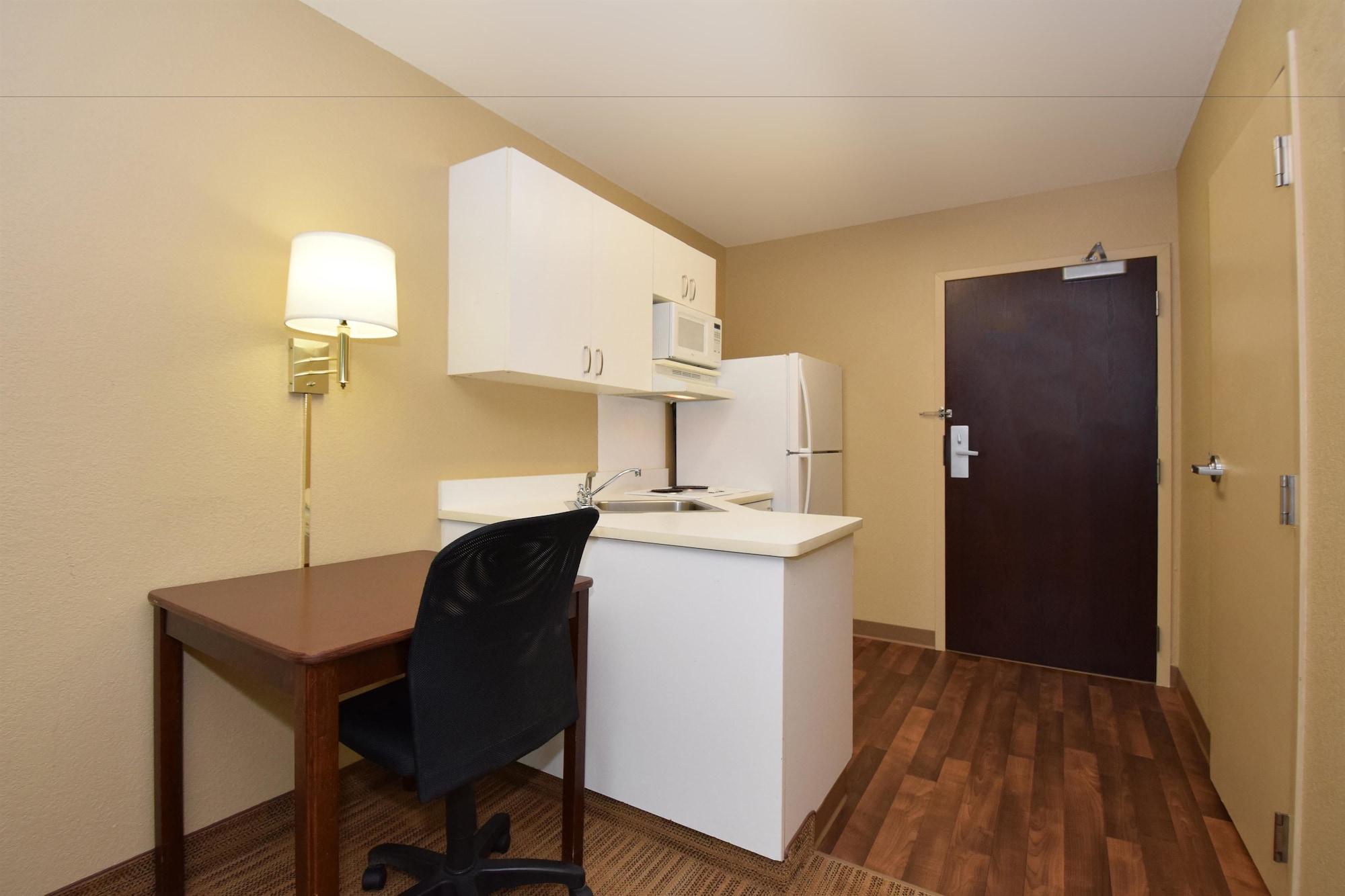 Extended Stay America Suites - Detroit - Metropolitan Airport Romulus Exteriör bild