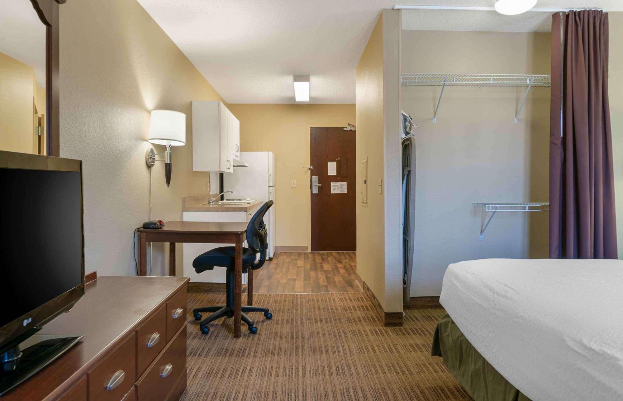 Extended Stay America Suites - Detroit - Metropolitan Airport Romulus Exteriör bild